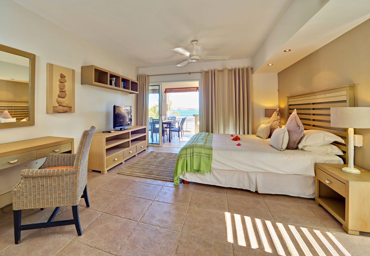 Apartment in Cap Malheureux - Cape Point Seafront Suites 